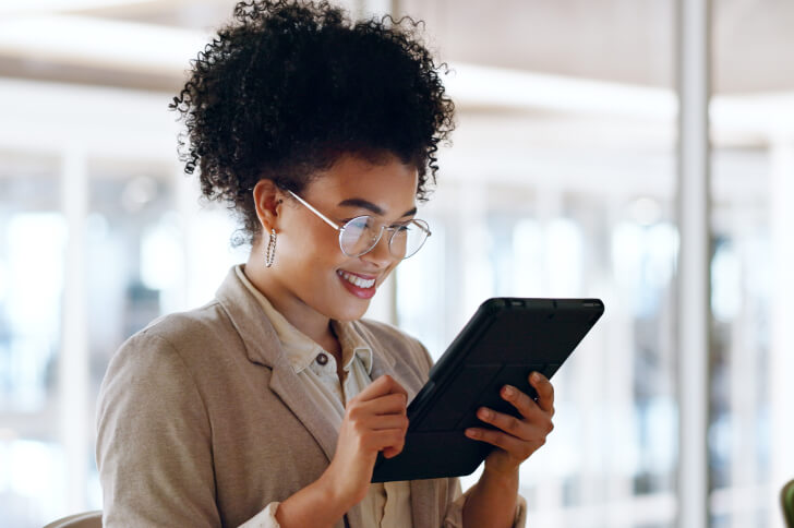Lady with Ipad